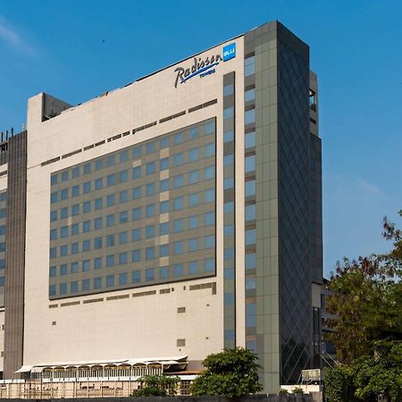 Radisson Blu Towers Kaushambi Delhi Ncr Hotel Gáziábád Kültér fotó The Park, Hyderabad