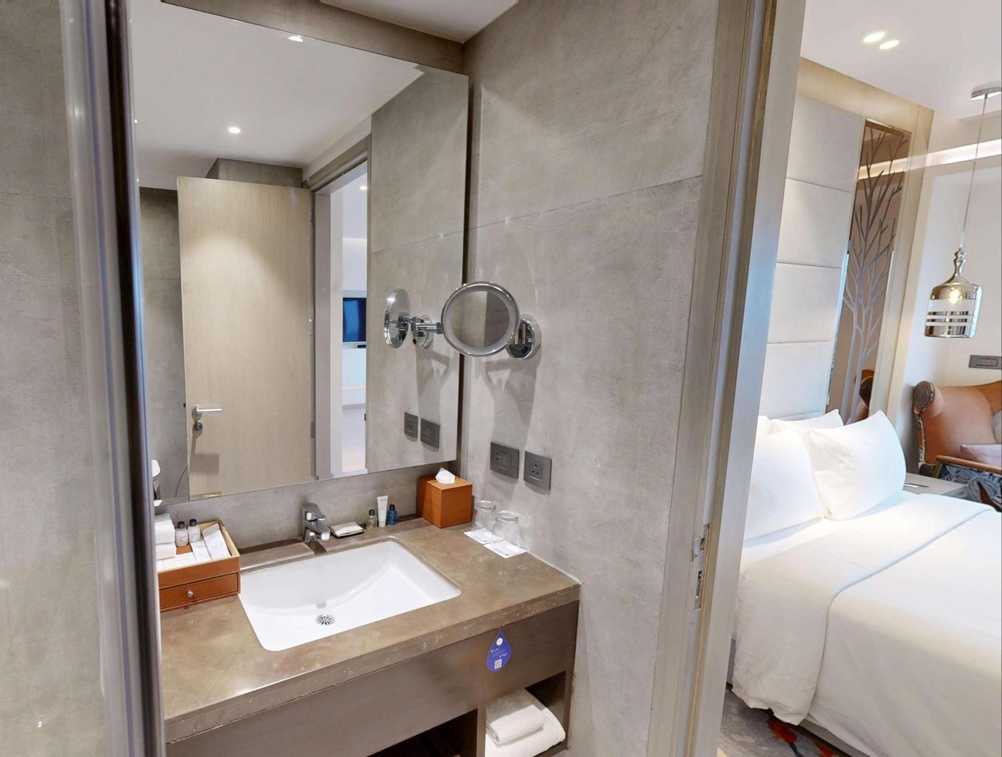 Radisson Blu Towers Kaushambi Delhi Ncr Hotel Gáziábád Kültér fotó